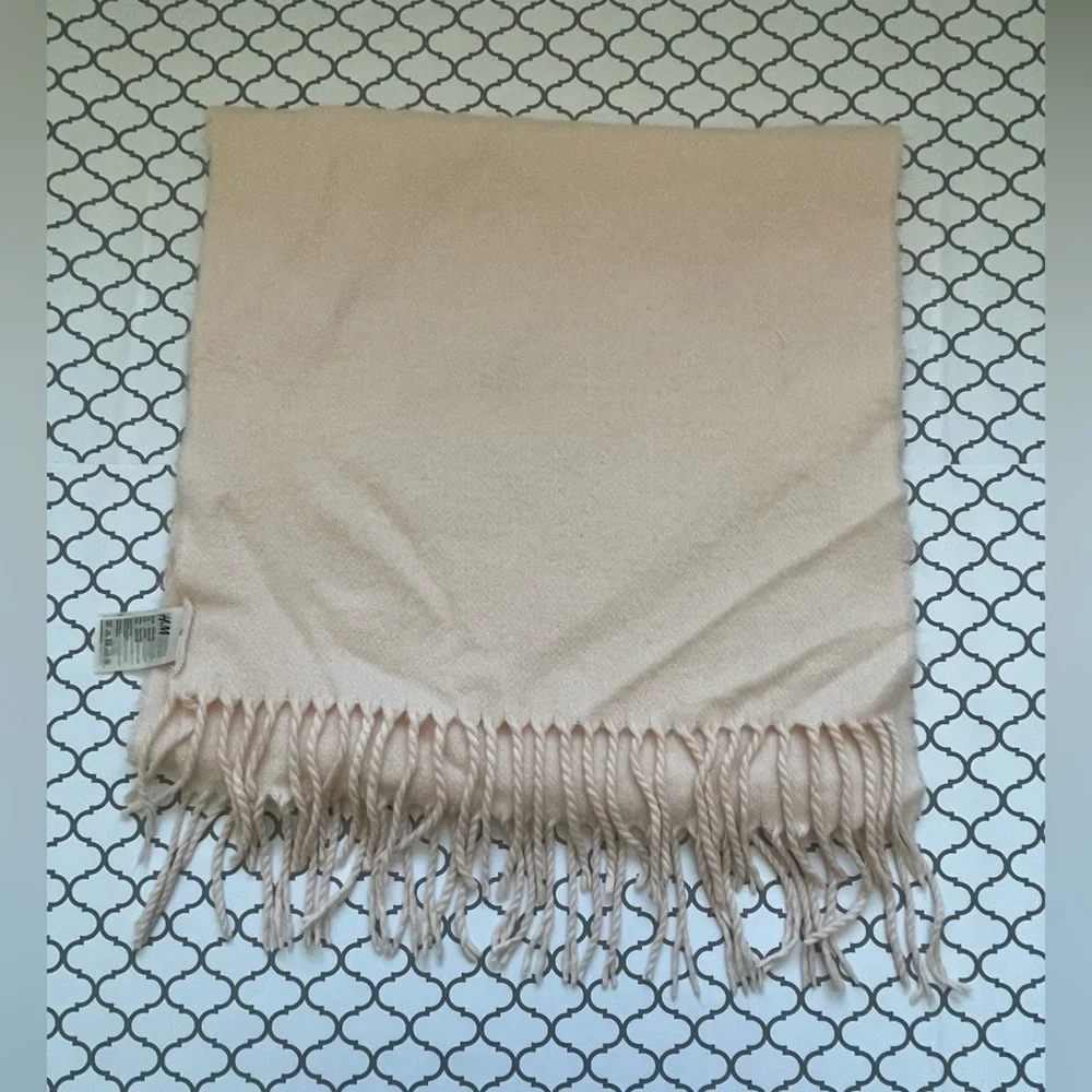 Elegant Cream / Pink Fringe Scarf